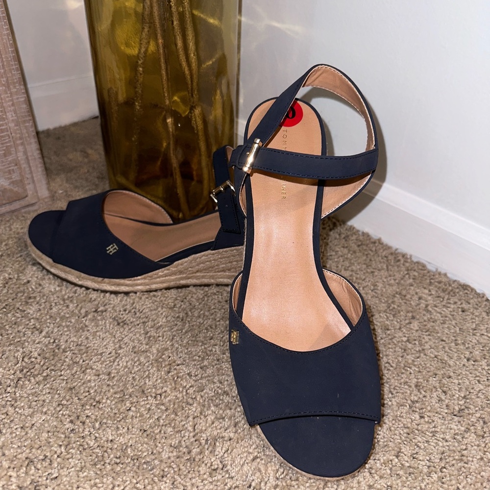 NWOT Tommy Hilfiger Wedge